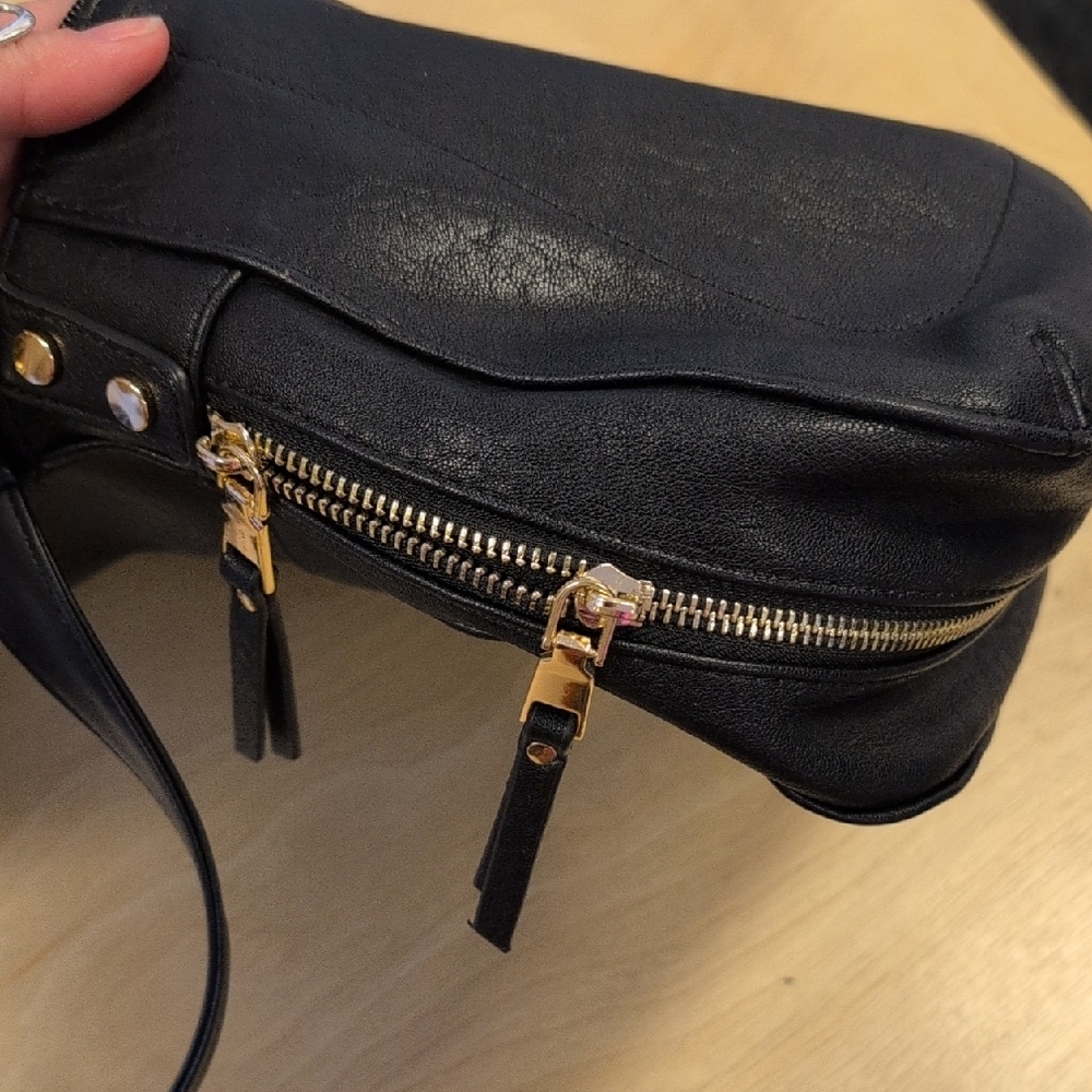 Mystique Boutique Black Crossbody Bag - Picture 3 of 8